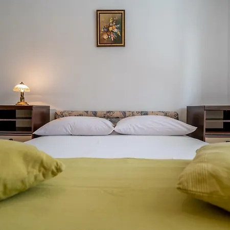 Apartment Matija Podstrana